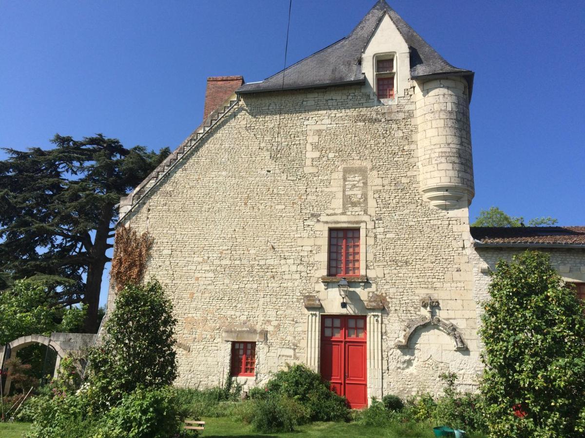 Gite Du Manoir Des Roches Saires Eksteriør billede