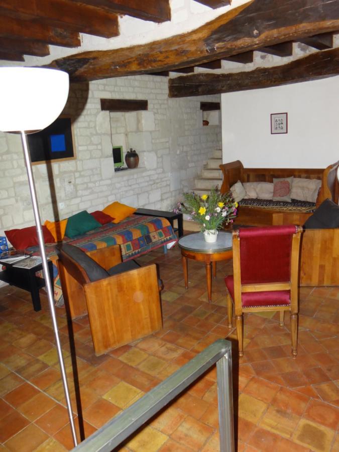 Gite Du Manoir Des Roches Saires Eksteriør billede